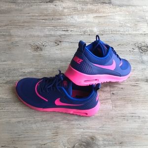 Woman’s Nike Air Max Thea